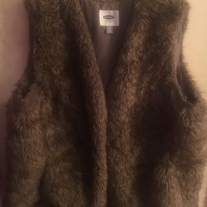 Old navy fur vest